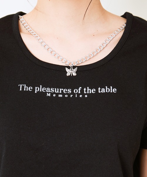 GORGE(ゴージ)の「《チョーカー風ネックレス付き》レディース ロゴTシャツ ショート丈 半袖 バタフライネックレス 春夏秋(Tシャツ/カットソー・レディース・ブラック/グレー/オフホワイト・F)」の12枚目の写真
