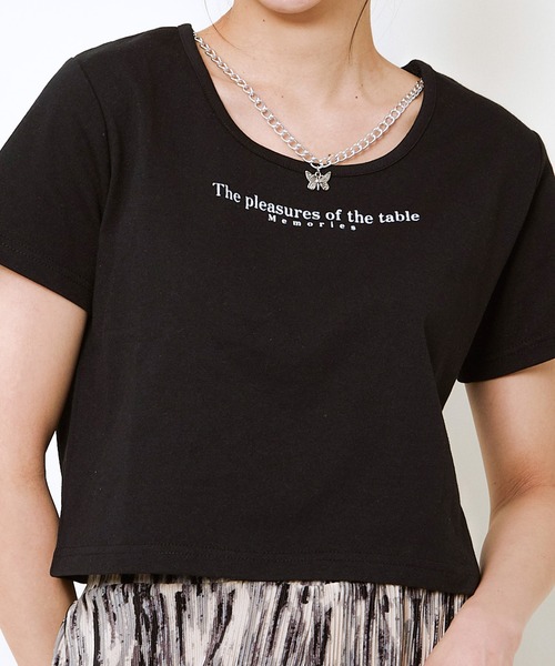 GORGE(ゴージ)の「《チョーカー風ネックレス付き》レディース ロゴTシャツ ショート丈 半袖 バタフライネックレス 春夏秋(Tシャツ/カットソー・レディース・ブラック/グレー/オフホワイト・F)」の19枚目の写真