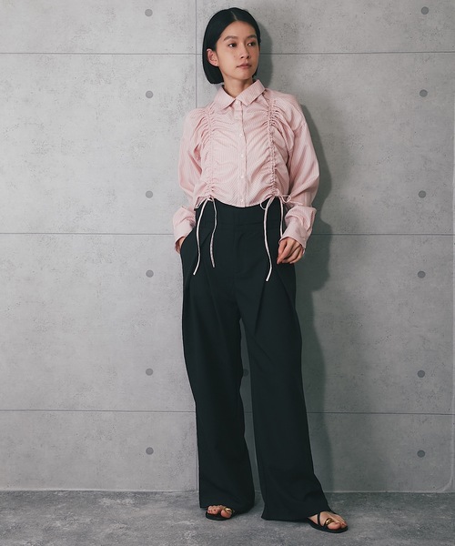ANOTHER S(アナザーエス)の「フロントシャーリングショートストライプブラウス(シャツ/ブラウス・レディース・ブルー系その他/ブラック×ホワイト/ピンク/ブルー/オフホワイト/ホワイト×ブラック・FREE)」の19枚目の写真