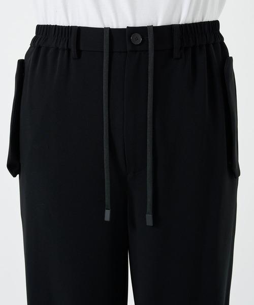 STUDIOUS（ステュディオス）の「【STUDIOUS】ESSENTIAL RELAX WIDE PANTS（カーゴパンツ・メンズ・ダークグレー/ブラック・1/2）」の11枚目の写真