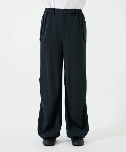STUDIOUS（ステュディオス）の「【STUDIOUS】ESSENTIAL RELAX WIDE PANTS（カーゴパンツ・メンズ・ダークグレー/ブラック・1/2）」の12枚目の写真