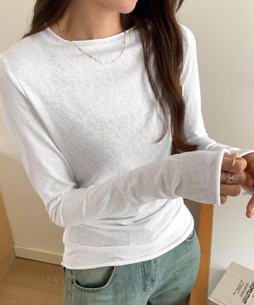 COCOMOMO(ココモモ)の「【カラー×サイズ展開あり】 くしゅ袖 着まわし ロンT 無地 クルーネック 長袖カットソー レイヤードトップス(Tシャツ/カットソー・レディース・ホワイト/ライトブルー/ブラック/パープル系/イエロー/ピンク/ライトグレー・M/S)」の1枚目の写真
