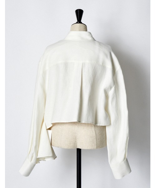 RUMCHE（ラムシェ）の「Moon Ruffle Shirt / ムーンラッフルシャツ（シャツ/ブラウス・レディース・オフホワイト・FREE）」の6枚目の写真