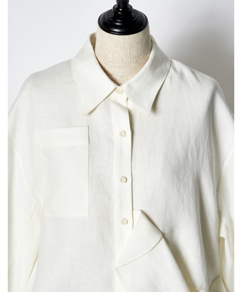 RUMCHE（ラムシェ）の「Moon Ruffle Shirt / ムーンラッフルシャツ（シャツ/ブラウス・レディース・オフホワイト・FREE）」の7枚目の写真