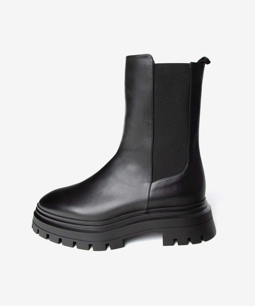 STUART WEITZMAN(スチュアートワイツマン)の「STUART WEITZMAN BEDFORD BOOT スチュアート・ワイツマン ベッドフォード サイドゴア ブーツ(ブーツ・レディース・ブラック・36/36.5/37/37.5/38)」の8枚目の写真