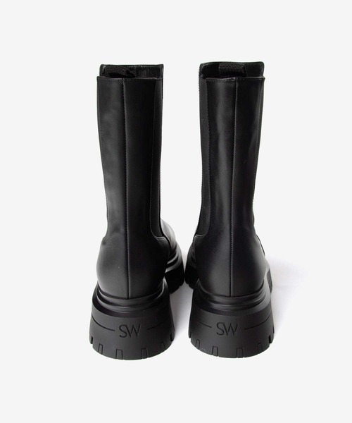 STUART WEITZMAN(スチュアートワイツマン)の「STUART WEITZMAN BEDFORD BOOT スチュアート・ワイツマン ベッドフォード サイドゴア ブーツ(ブーツ・レディース・ブラック・36/36.5/37/37.5/38)」の11枚目の写真