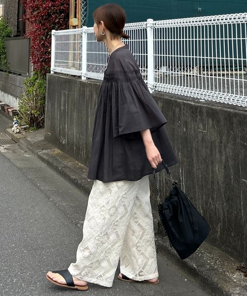 notch.（ノッチ）の「【 notch. by KR 】ピンタックフレアブラウス（シャツ/ブラウス・レディース・ブラック/ネイビー/チャコール/オフホワイト・M）」の6枚目の写真