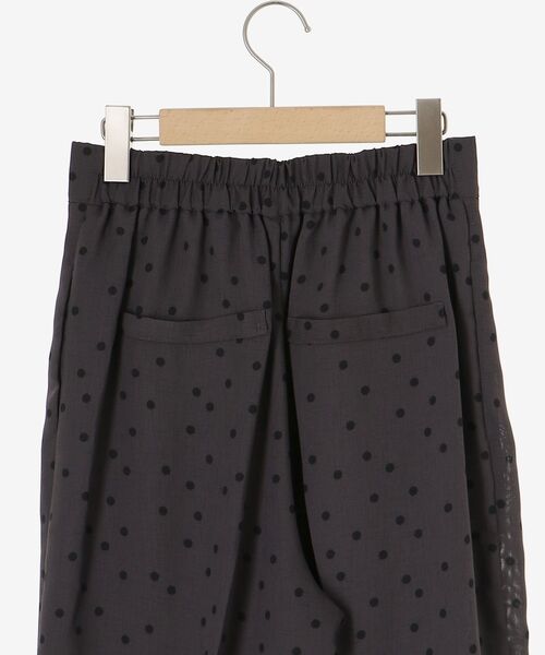 le.coeur blanc（ルクールブラン）の「リネンライクスラブドットタックパンツ（その他パンツ・レディース・ベージュ系その他2/グレー系その他・38）」の8枚目の写真