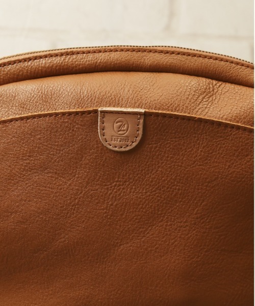 toleur(トーラ)の「toleur カウレザーミニショルダー(ショルダーバッグ・レディース・ブラック/グレイッシュベージュ/ワイン・FREE)」の6枚目の写真