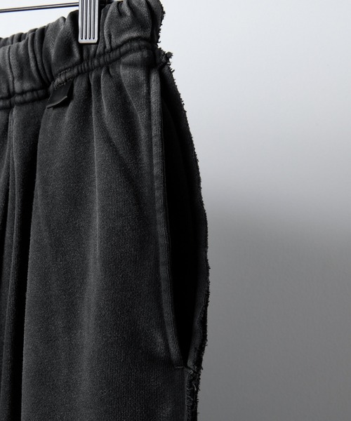 RUUBON（ルーボン）の「【RUUBON】deep tuck wide sweat pants / ディープタックワイドスウェットパンツ（スウェットパンツ・メンズ・ブラック/グレー・L/M/S）」の15枚目の写真