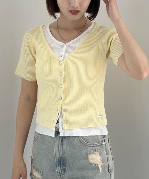 archives（アルシーヴ）の「Ｖネックレイヤードニットアンサンブル（アンサンブル・レディース・ブラック/イエロー/ブルー・MEDIUM）」の3枚目の写真