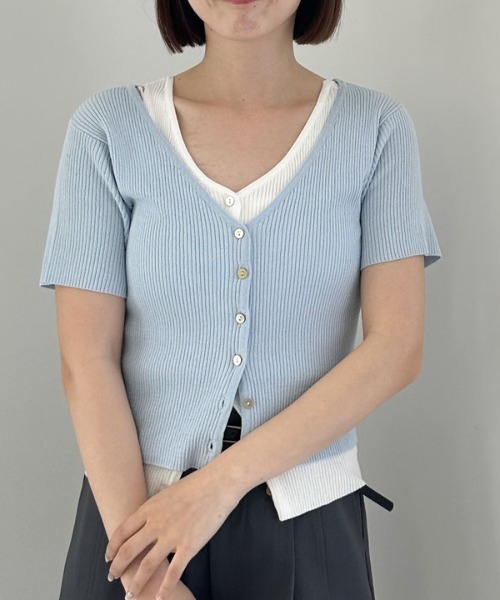 archives（アルシーヴ）の「Ｖネックレイヤードニットアンサンブル（アンサンブル・レディース・ブラック/イエロー/ブルー・MEDIUM）」の4枚目の写真