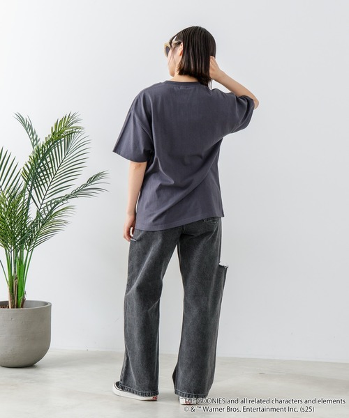 JEANS MATE（ジーンズメイト）の「【The Goonies/グーニーズ】プリントTシャツ ドロップショルダー オーバーサイズ（Tシャツ/カットソー・メンズ・ホワイト/スミクロ・MEDIUM/LARGE/X-LARGE）」の18枚目の写真