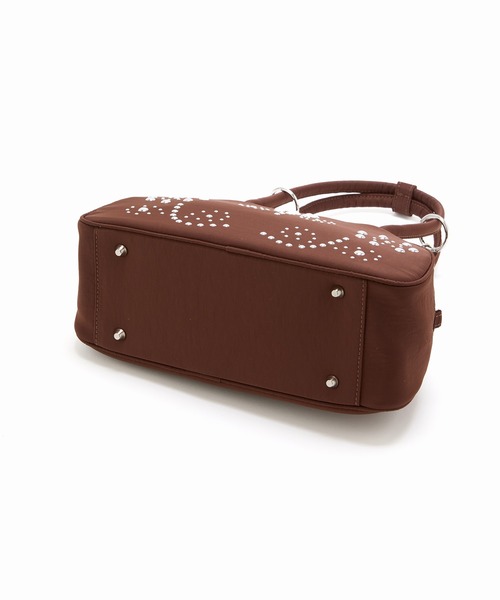 Casselini（キャセリーニ）の「Casselini(キャセリーニ)スタッズナイロンボストン（ボストンバッグ・レディース・ブラウン/ブラック・FREE）」の17枚目の写真