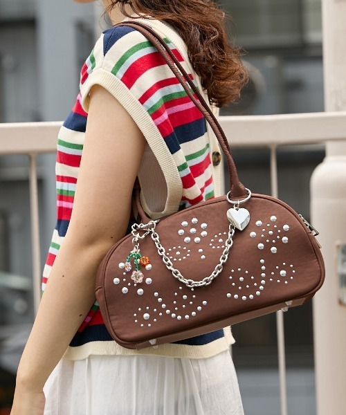 Casselini(キャセリーニ)スタッズナイロンボストン（ボストンバッグ