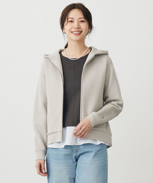 J.PRESS(ジェイプレス)の「ダンボールジャージー ジップアップ パーカー(パーカー・レディース・ブラック系/オレンジ系/ライトグレー系/グレー系・MEDIUM/LARGE)」の1枚目の写真