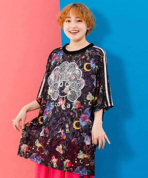 ScoLar(スカラー)の「152704:スカラーマーク×POP総柄レースチュニック(Tシャツ/カットソー・レディース・ブラック/グリーン/オフホワイト・M)」の2枚目の写真