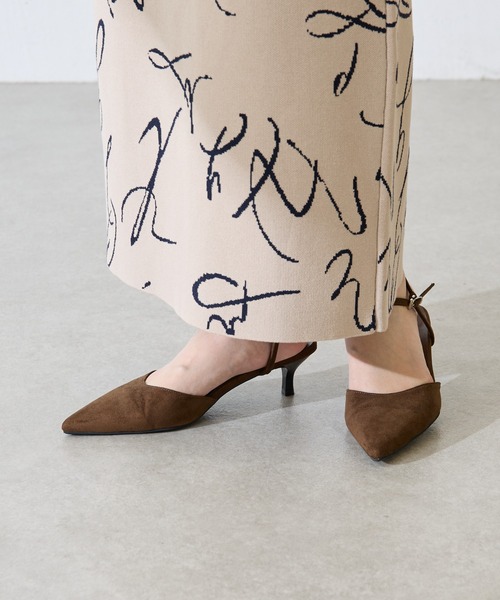 COLLAGE GALLARDAGALANTE（コラージュガリャルダガランテ）の「ポインテッドミュール（パンプス・レディース・ダークブラウン/ブラック・S/M/L）」の6枚目の写真