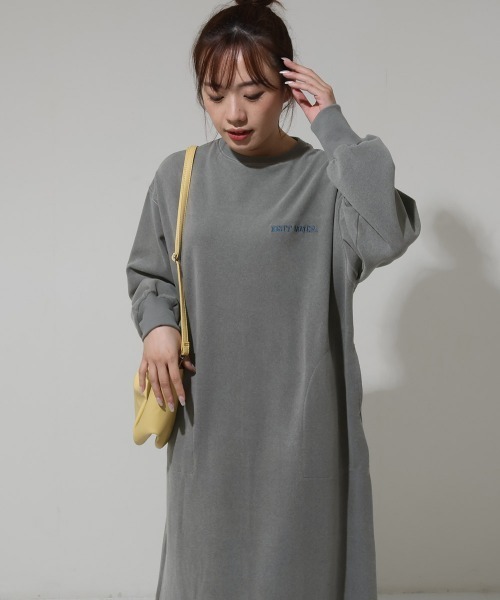 KRIFF MAYER Lady's Collection（クリフメイヤーレディースコレクション）の「【伸縮性･ストレッチ】もちのびワンピース（ワンピース・レディース・グレー/レッド/ダークブラウン/ブラック/ナチュラル/ダークブルー/カラフル・LARGE/MEDIUM）」の2枚目の写真