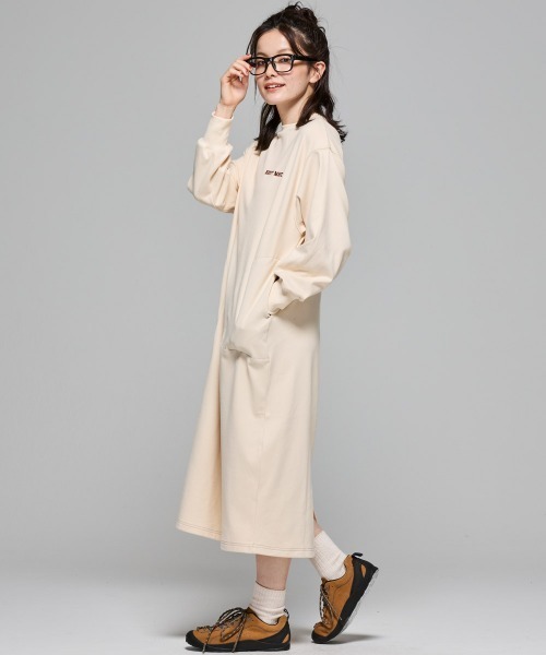 KRIFF MAYER Lady's Collection（クリフメイヤーレディースコレクション）の「【伸縮性･ストレッチ】もちのびワンピース（ワンピース・レディース・グレー/レッド/ダークブラウン/ブラック/ナチュラル/ダークブルー/カラフル・LARGE/MEDIUM）」の13枚目の写真