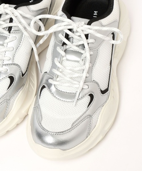 LEPSIM（レプシィム）の「ハイテクスニーカー　577994（スニーカー・レディース・ブラック/ホワイト系その他・MEDIUM/LARGE）」の14枚目の写真