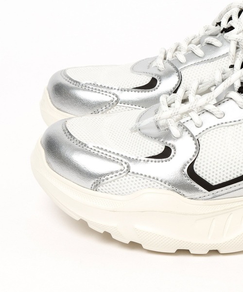 LEPSIM（レプシィム）の「ハイテクスニーカー　577994（スニーカー・レディース・ブラック/ホワイト系その他・MEDIUM/LARGE）」の11枚目の写真