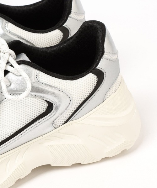 LEPSIM（レプシィム）の「ハイテクスニーカー　577994（スニーカー・レディース・ブラック/ホワイト系その他・MEDIUM/LARGE）」の8枚目の写真