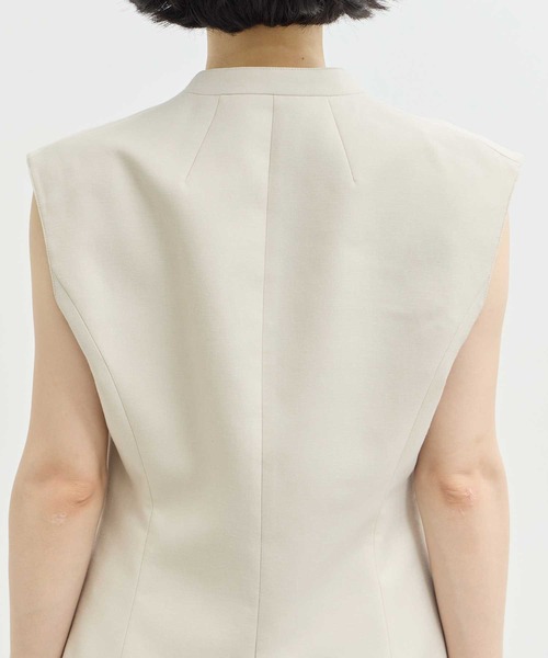 AKIRANAKA(アキラナカ)の「【AKIRANAKA/アキラナカ】EX.V Neck Gilet/別注Vネックジレベスト(ベスト・レディース・アイボリー・FREE)」の4枚目の写真