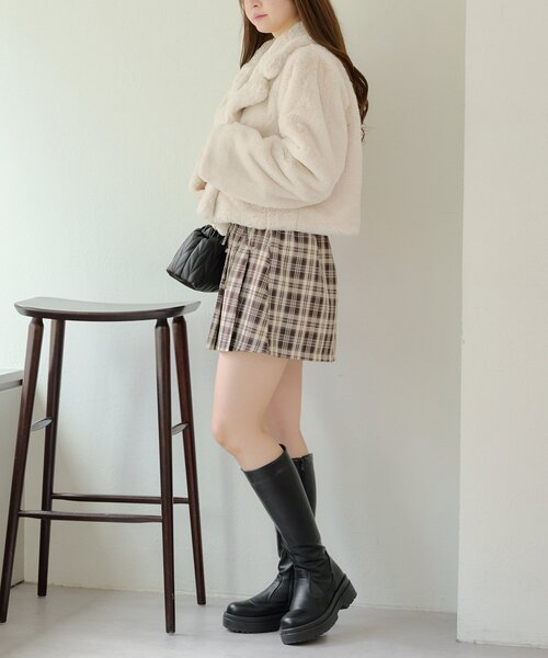Another Branch olive des olive(アナザーブランチオリーブデオリーブ)の「ラビット風ファーショートジャケット(その他アウター・レディース・チャコールグレー/アイボリー/ベージュ・FREE)」の18枚目の写真