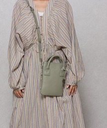 Ungrid（アングリッド）の「【Ungrid/アングリッド】牛革　スマホケース／マルチミニショルダーバッグ／パスポート入れ（ショルダーバッグ）」