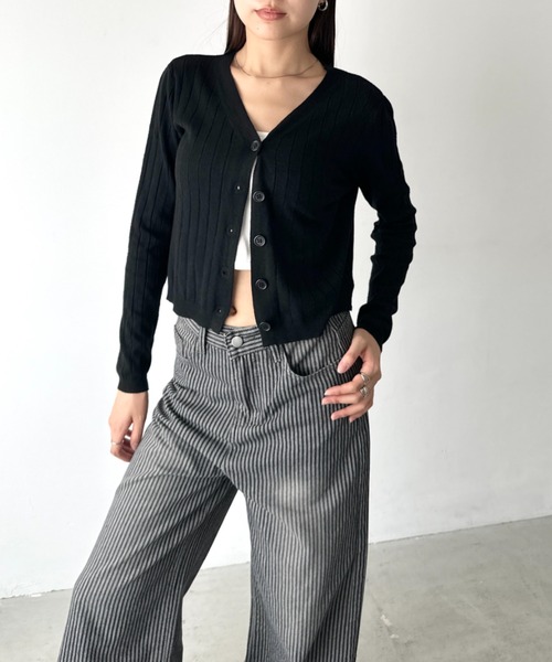 Bamm(バム)の「Vネックベーシックカーディガン(Tシャツ/カットソー・レディース・ホワイト/レッド/ブラック/グレー・FREE)」の17枚目の写真