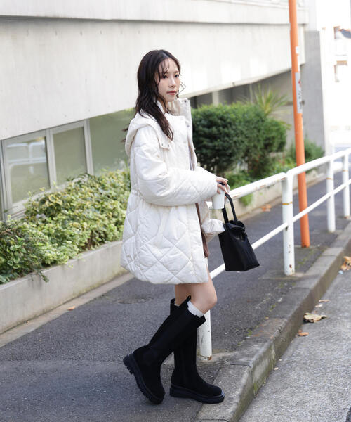 FREE'S MART（フリーズマート）の「◆ウエストドロストキルティングコート（その他アウター・レディース・ホワイト/ブラック・SMALL/MEDIUM）」の16枚目の写真