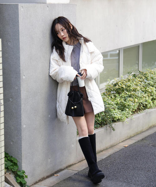 FREE'S MART（フリーズマート）の「◆ウエストドロストキルティングコート（その他アウター・レディース・ホワイト/ブラック・SMALL/MEDIUM）」の18枚目の写真