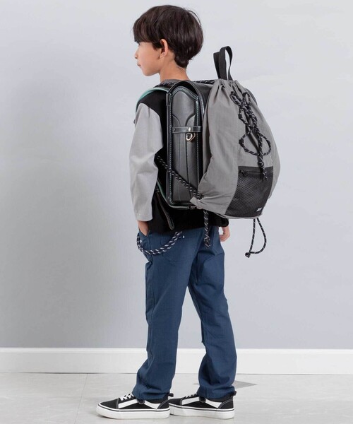 WASK(ワスク)の「メッシュポケットドローコードナップサック(バックパック/リュック・キッズ・グレー/ブラック・FREE)」の4枚目の写真