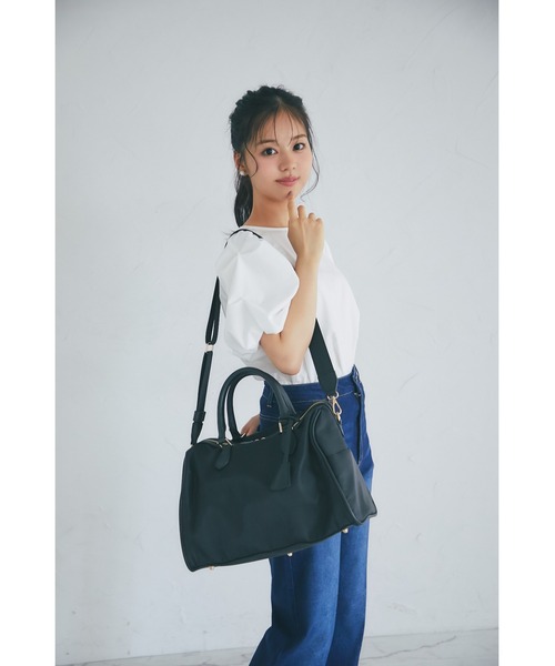 tocco closet(トッコ クローゼット)の「2WAYショルダー&キーチャーム付きボストンバッグ(ボストンバッグ・レディース・ネイビー/グレイッシュベージュ/ブラック・FREE)」の19枚目の写真