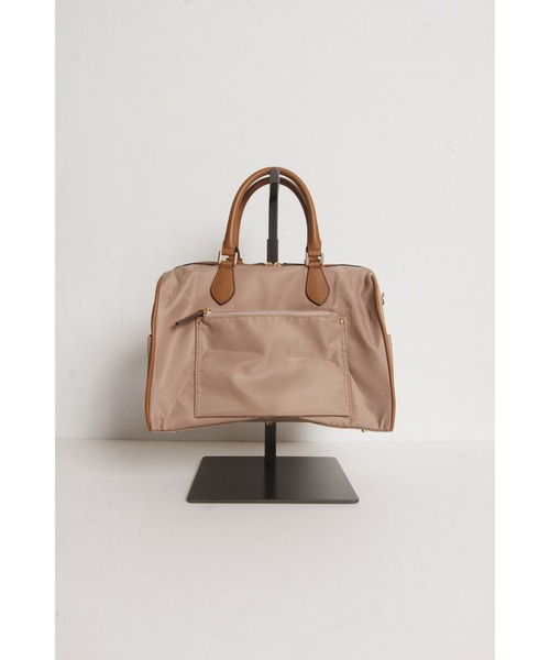 tocco closet(トッコ クローゼット)の「2WAYショルダー&キーチャーム付きボストンバッグ(ボストンバッグ・レディース・ネイビー/グレイッシュベージュ/ブラック・FREE)」の22枚目の写真