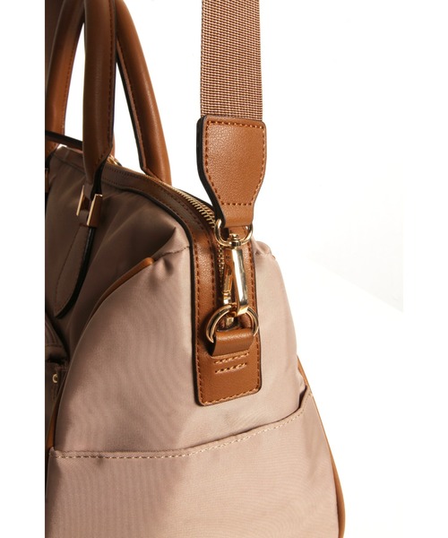 tocco closet(トッコ クローゼット)の「2WAYショルダー&キーチャーム付きボストンバッグ(ボストンバッグ・レディース・ネイビー/グレイッシュベージュ/ブラック・FREE)」の20枚目の写真