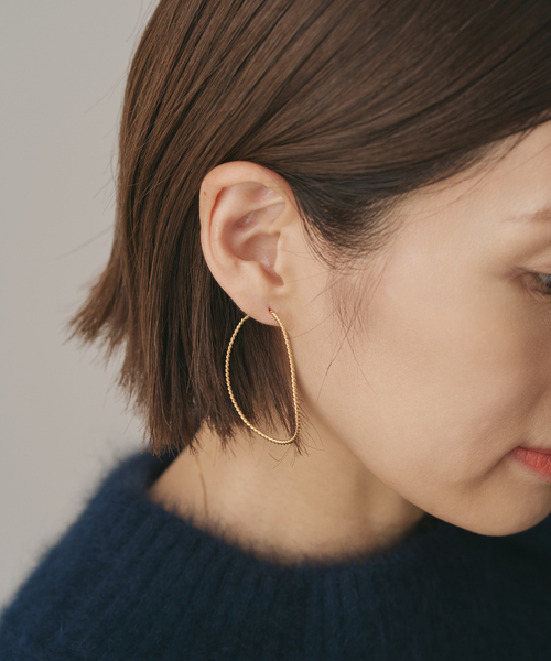 IENA(イエナ)の「BAR Jewellery/バージュエリー TWISTED CONTOUR PIERCE ピアス(両耳)(ピアス(両耳用)・レディース・ゴールド・FREE)」の1枚目の写真