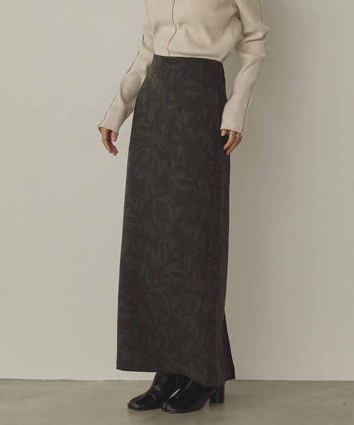 hunch(ハンチ)の「花柄プリント ナロースカート(スカート・レディース・ブラウン系その他/グレー系その他/ベージュ系その他・FREE)」の7枚目の写真