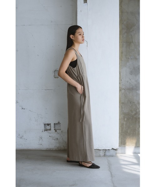 STYLEMIXER（スタイルミキサー）の「サイドギャザーワイドロンパース（つなぎ/オールインワン・レディース・ブラウン/ブラック/ライトベージュ・SMALL/MEDIUM）」の6枚目の写真
