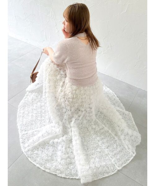 dazzlin（ダズリン）の「モチーフボリュームフレアスカート（スカート・レディース・ホワイト/チャコールグレー/パープル・SMALL/MEDIUM）」の8枚目の写真