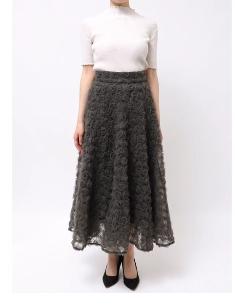 dazzlin（ダズリン）の「モチーフボリュームフレアスカート（スカート・レディース・ホワイト/チャコールグレー/パープル・SMALL/MEDIUM）」の17枚目の写真