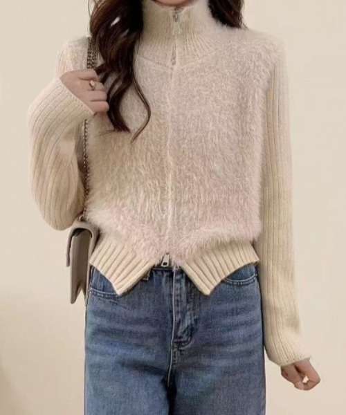 Mejoul（メジュール）の「【2025秋冬新作】リブ切替ハイネックシャギーニット カーディガン（ニット/セーター・レディース・ブルー/ブラック/パープル/イエロー/ベージュ/ホワイト・F）」の3枚目の写真