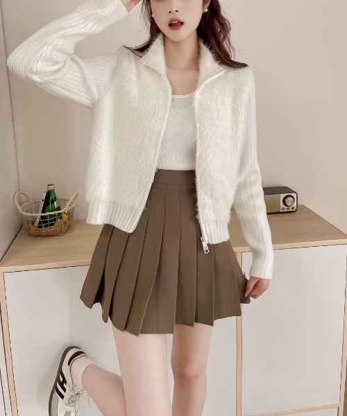 Mejoul（メジュール）の「【2025秋冬新作】リブ切替ハイネックシャギーニット カーディガン（ニット/セーター・レディース・ブルー/ブラック/パープル/イエロー/ベージュ/ホワイト・F）」の7枚目の写真