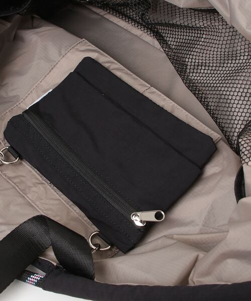 THE BAREFOOT（ベアフット）の「【 DAY OUT / デイアウト 】tote bag / トートバック　GJI（トートバッグ・レディース・グレー/ブラック・FREE）」の4枚目の写真