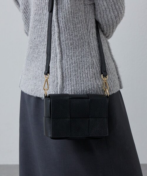 Lui's(ルイス)の「MILLELA FIRENZE / チェーン付きワイドメッシュレザーバッグ(ショルダーバッグ・レディース・ブラウン/モカ/ブラック・FREE)」の14枚目の写真