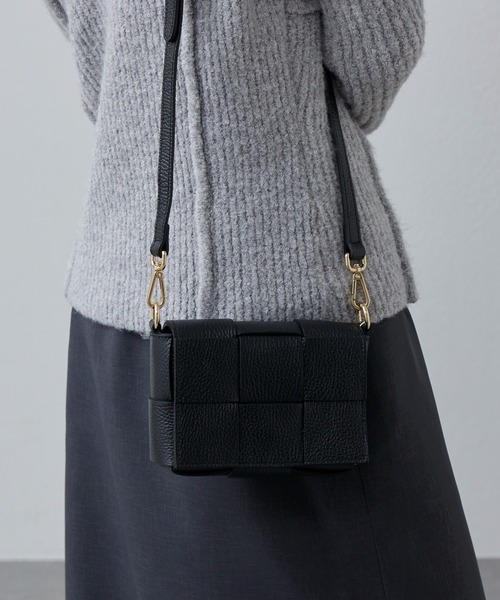 Lui's(ルイス)の「MILLELA FIRENZE / チェーン付きワイドメッシュレザーバッグ(ショルダーバッグ・レディース・ブラウン/モカ/ブラック・FREE)」の19枚目の写真