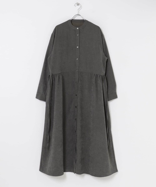 ITEMS URBANRESEARCH(アイテムズ アーバンリサーチ)の「『イージーケア』ウエストギャザーロングスリーブワンピース(ワンピース・レディース・グレー系その他/オレンジ/チャコールグレー/その他1・FREE)」の4枚目の写真