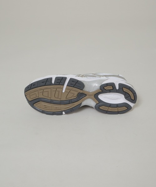 NANO universe（ナノユニバース）の「asics/GEL‐1130（スニーカー・メンズ・グレー/ホワイト・27/28/26）」の14枚目の写真