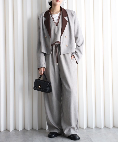 YENNA（イェンナ）の「【配色ショートテーラードジャケット】ストライプ・チェック・無地テーラード/卒業式/入学式/オケージョンジャケット（テーラードジャケット・レディース・ネイビー/ブラウン/グレイッシュベージュ/チャコールグレー/ベージュ/グレー系その他/ブルー系その他/ブラック系その他・FREE）」の16枚目の写真